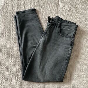 American Eagle High Waisted Mom Jean Black Washed Grey Sz 2 Short Stretch